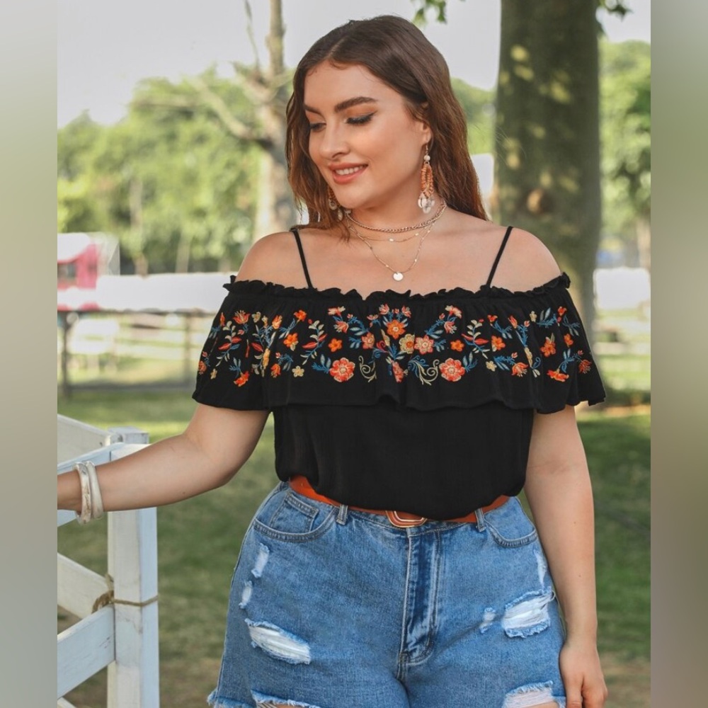 FLORAL TOP